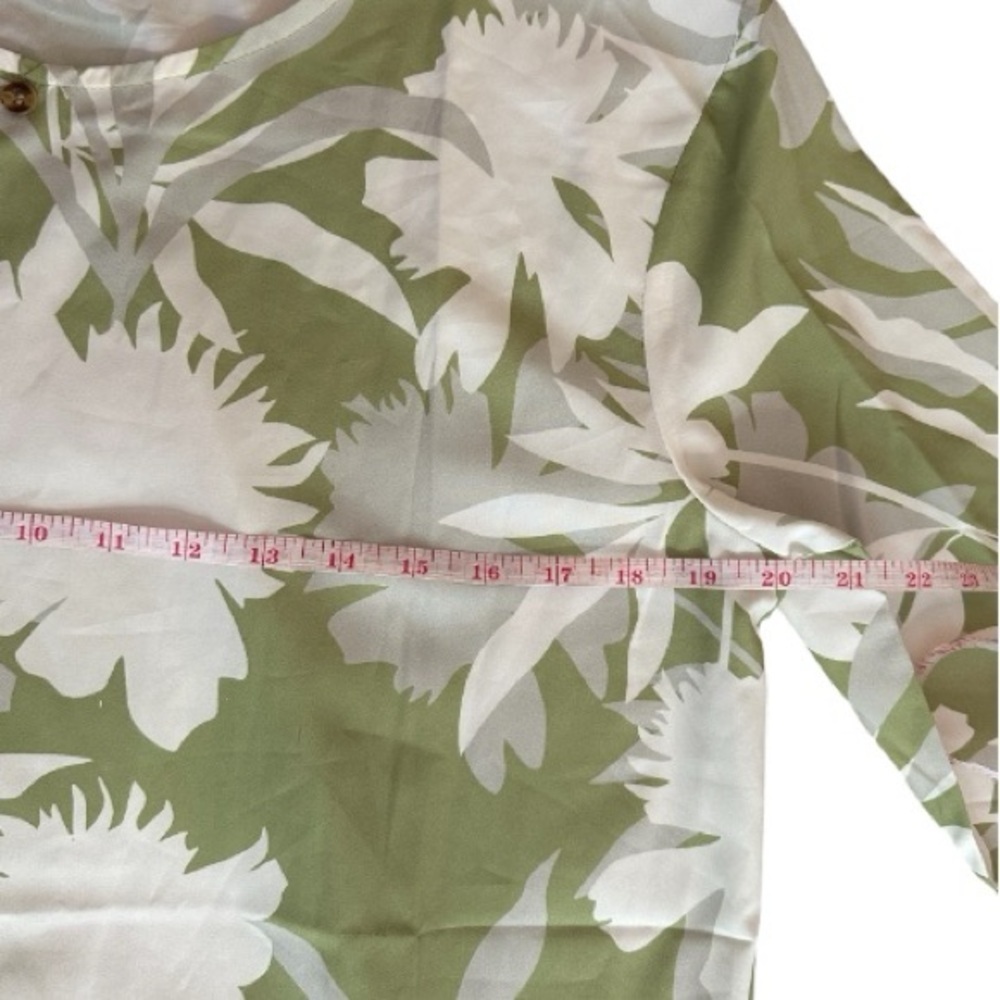 Elegant Green and White Floral Women's Tunic Large - Picture 4 of 6